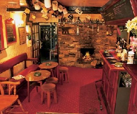 The Druid Inn Llanferres المظهر الخارجي الصورة